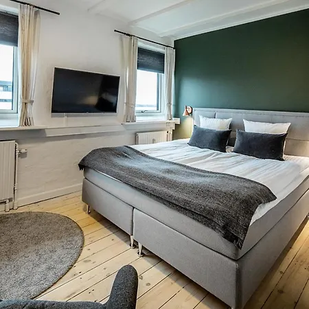 Sidesporet 3* Holbæk