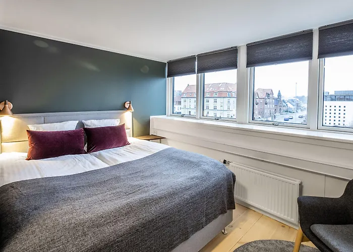 Sidesporet Otel Holbæk